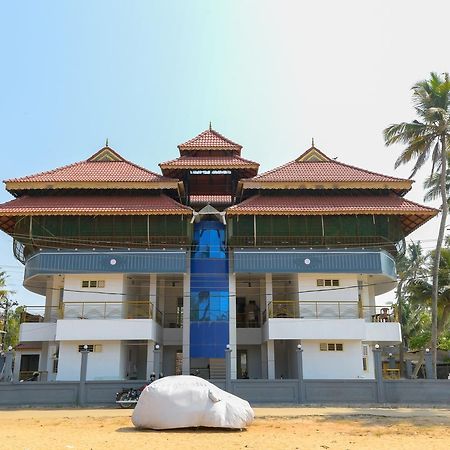 Oyo 11891 Amare Beach Resorts Alappuzha Extérieur photo