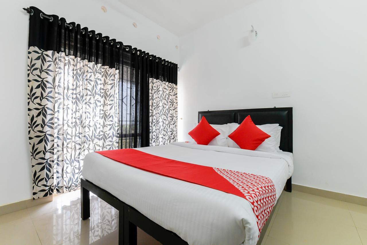 Oyo 11891 Amare Beach Resorts Alappuzha Extérieur photo